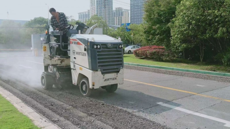 小區(qū)路面翻新